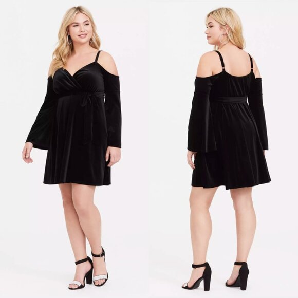 NEW Torrid 3 Black Mini Velvet Cold Shoulder Surplice Dress 3X 22 24 - Picture 1 of 10